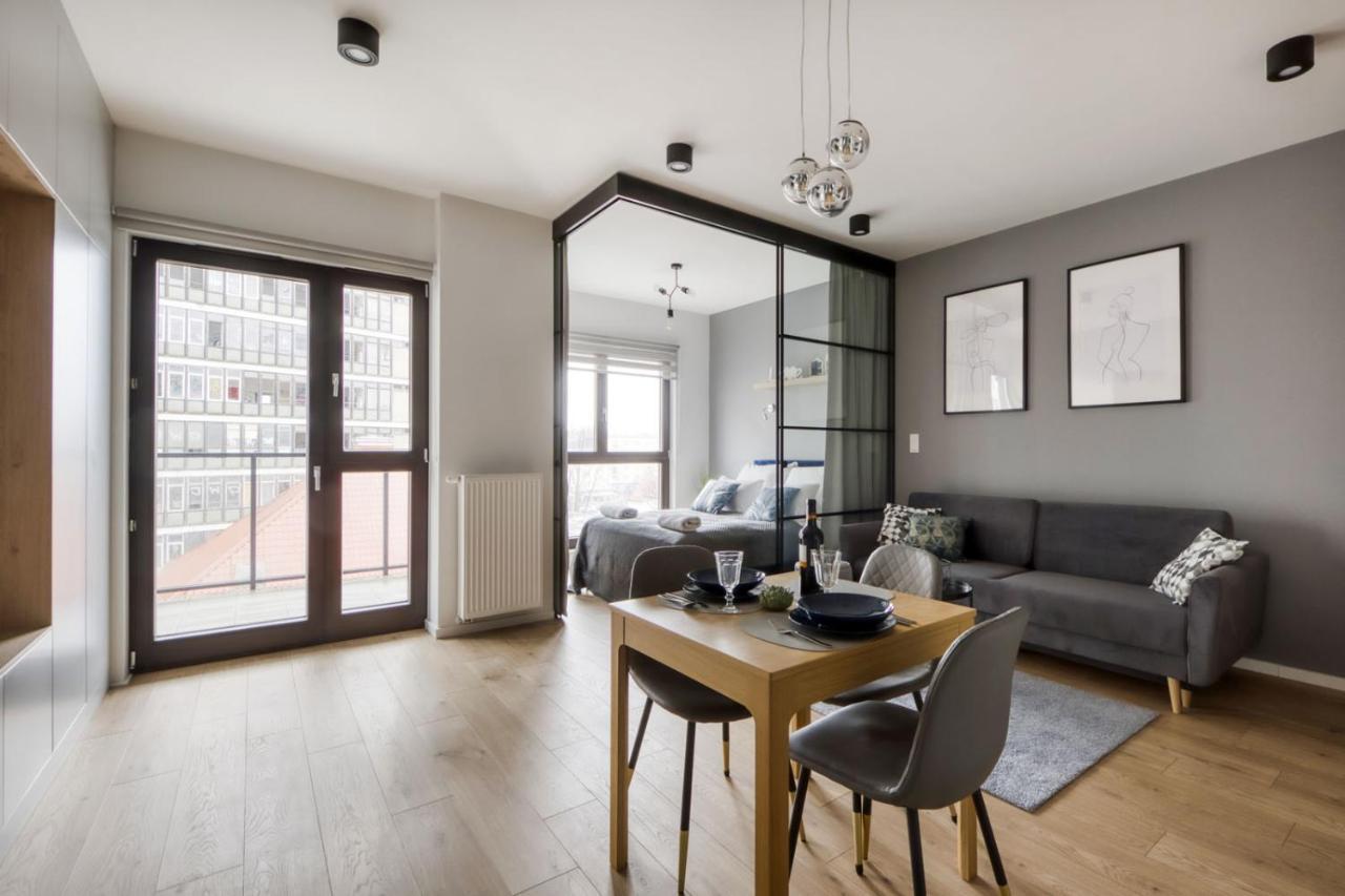 Warsaw Night Apartments Metro Plocka Luaran gambar