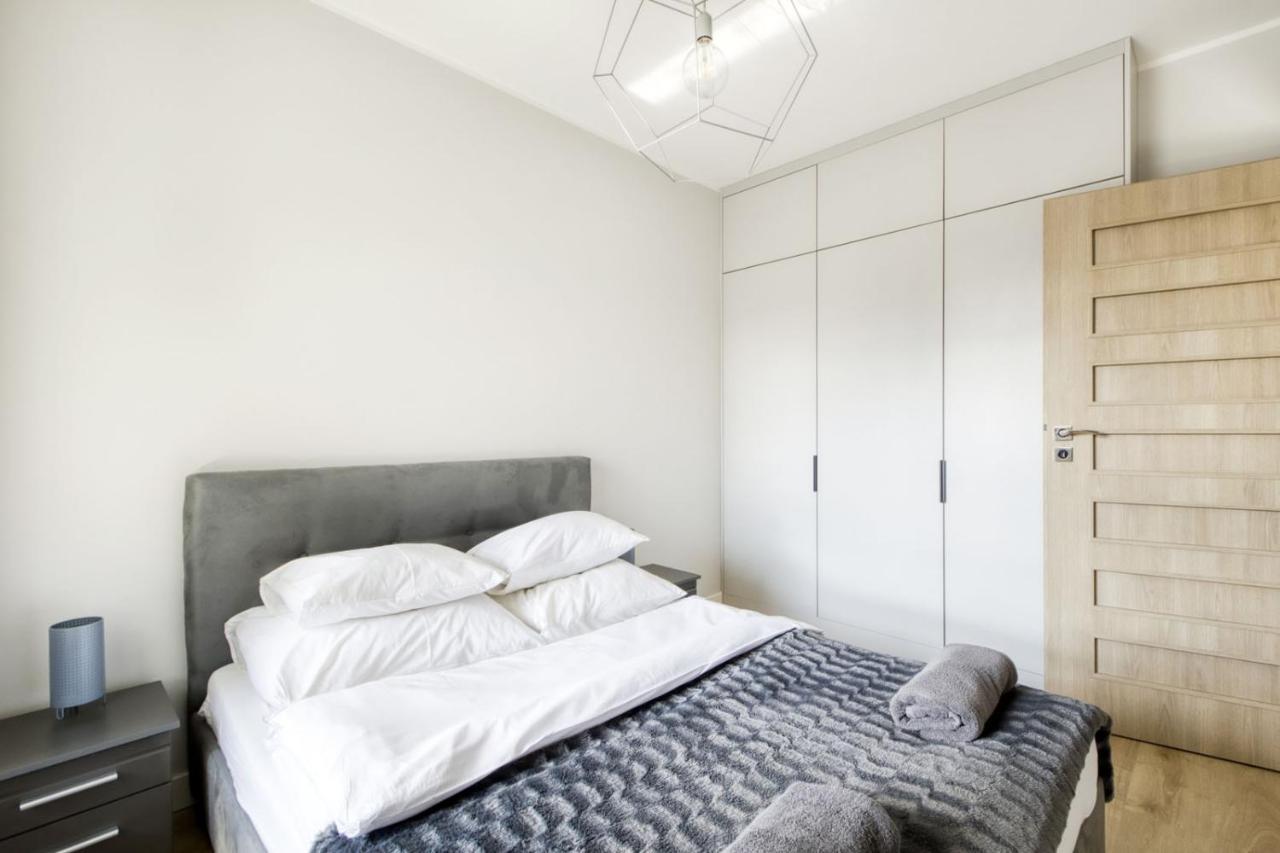 Warsaw Night Apartments Metro Plocka Luaran gambar